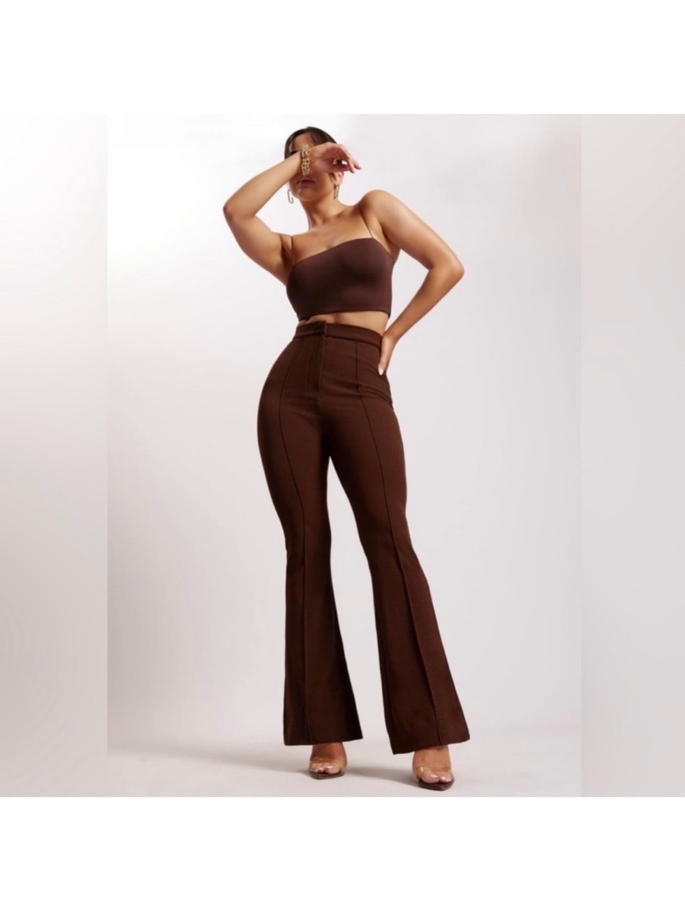 Meshki Zendaya Highwaisted Flare
Pants Chocolate